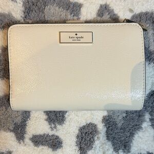 Kate Spade Ivory Zip Wallet
